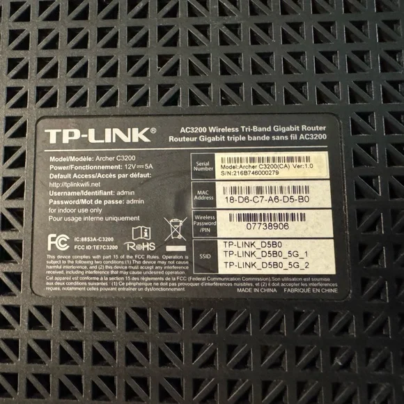 TP-Link AC3200 Tri-Band Gigabit Wireless Router - Picture 2 of 3